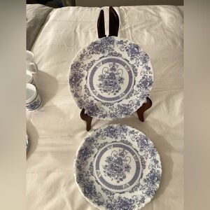 Vintage ARCOPAL FRANCE Romantique Blue Floral Dinnerware Set - 17 Pieces
